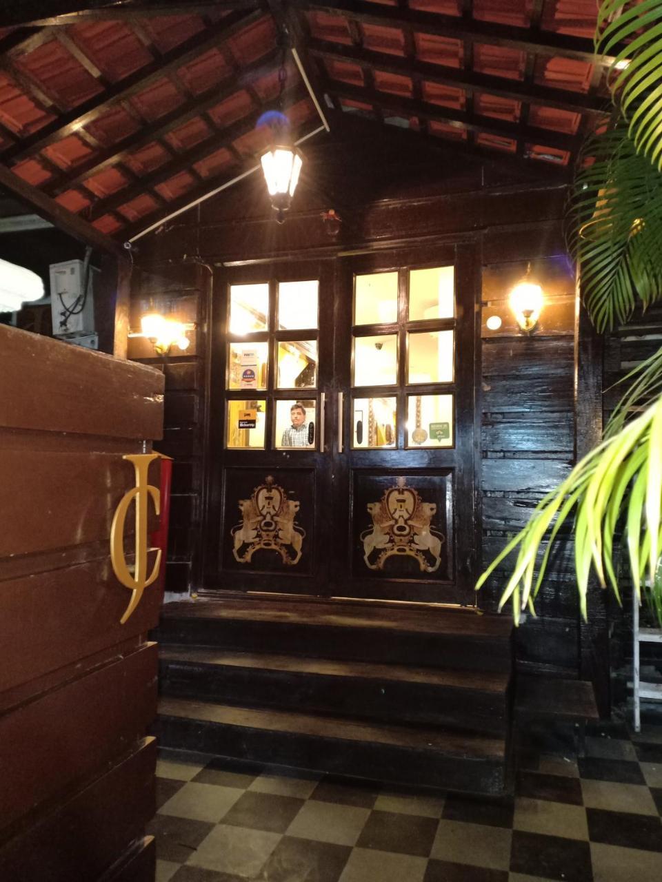 Jc Chalet Bombay Exterior foto